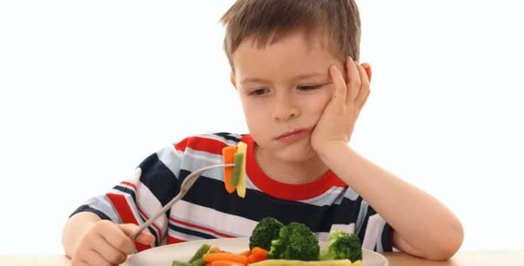 İştahsız Çocuğa Nasıl Yemek Yedirilir?