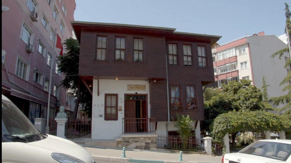 Tekirdağ Gezilecek Yerler - Tekirdağ Namık Kemal Heykeli – Tekirdağ Namık Kemal Evi