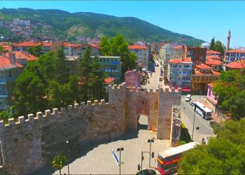 Osmangazi Gezilecek Yerler - Bursa Fetih Kapısı