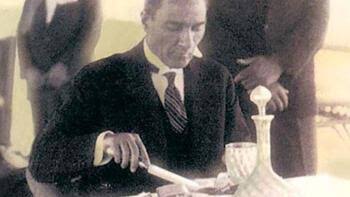 Atatürk Yemek Yerken, Sofra Adabı Tarihi