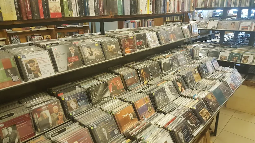 Talatpaşa mahallesi CD dükkanı